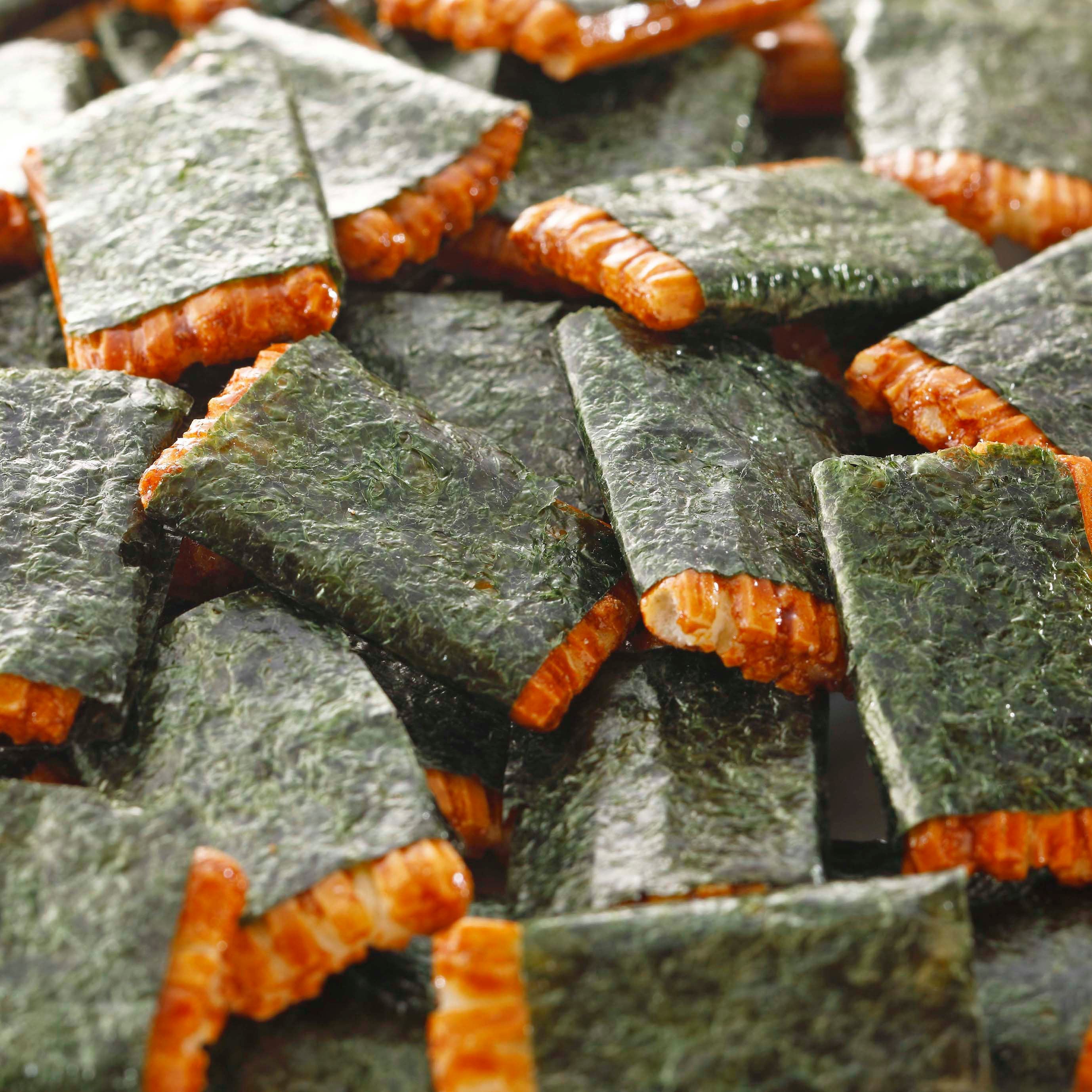 J Taste Norimaki Arare Nori Seaweed Rice Crackers (Pack of 10) - Image 2