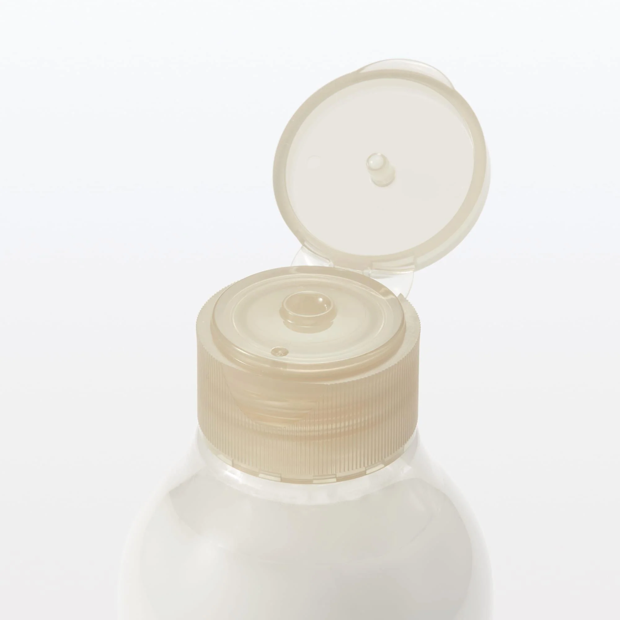 Muji Light Moisturizing Emulsion Milky Lotion for Sensitive Skin 200ml - Image 4